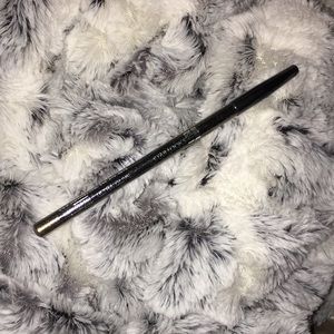 Star looks Gem Eye Pencil in Ultra Olive